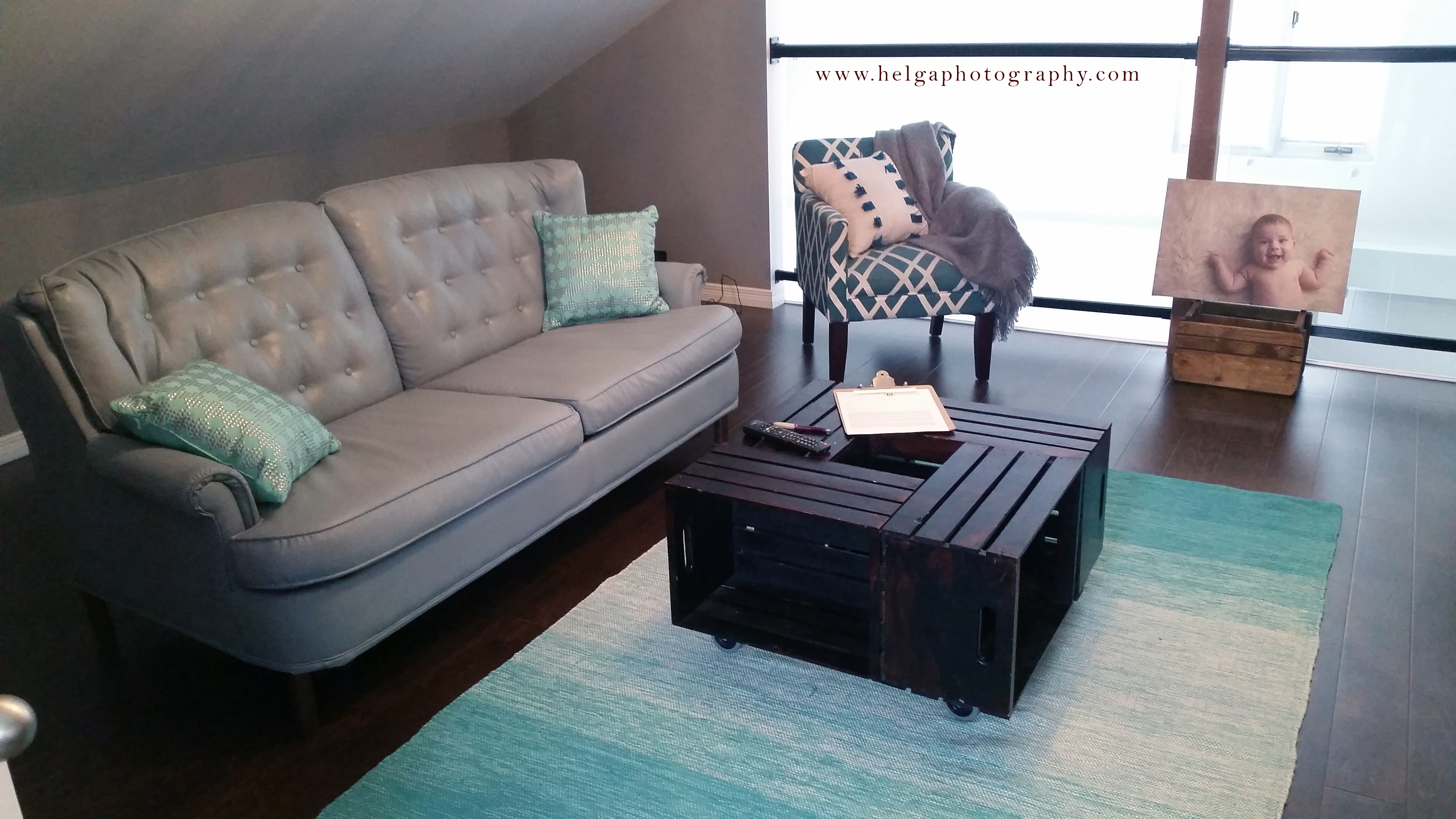 Helga Himer Photography-sofa painting-diy-sudbury