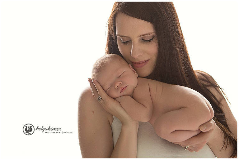 mother with child high key_0038.jpg