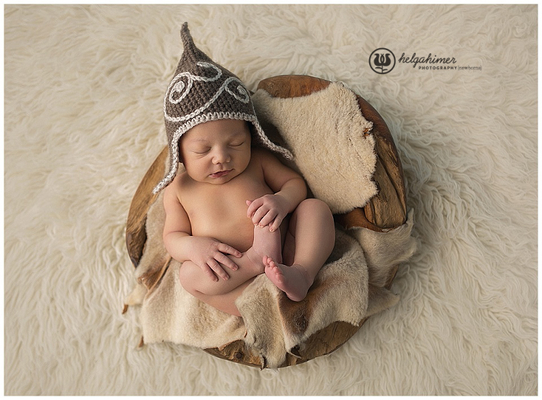 newborn-on-flokati_0025.jpg